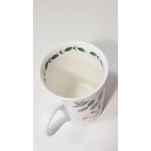 2 FINE BONE CHINA mugs MADE IN ENGLAND by Roy Kirkham and Crown Trend NR Mint - Picture 9 of 12